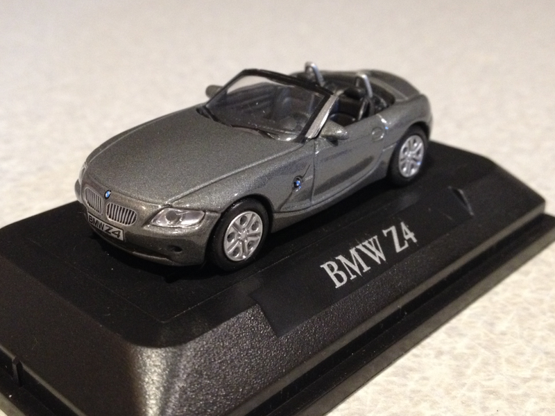 A gray E85 Z4 3.0i, #72198